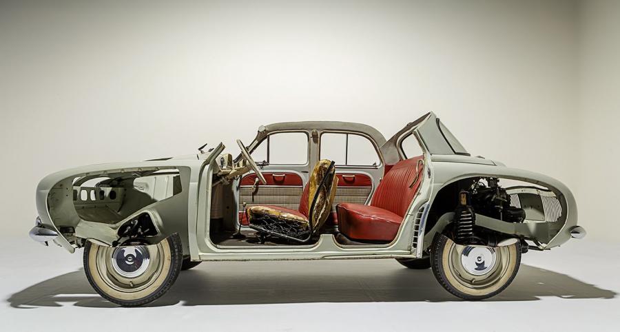  Renault Dauphine 1956 года  (фото 2 из 26)
